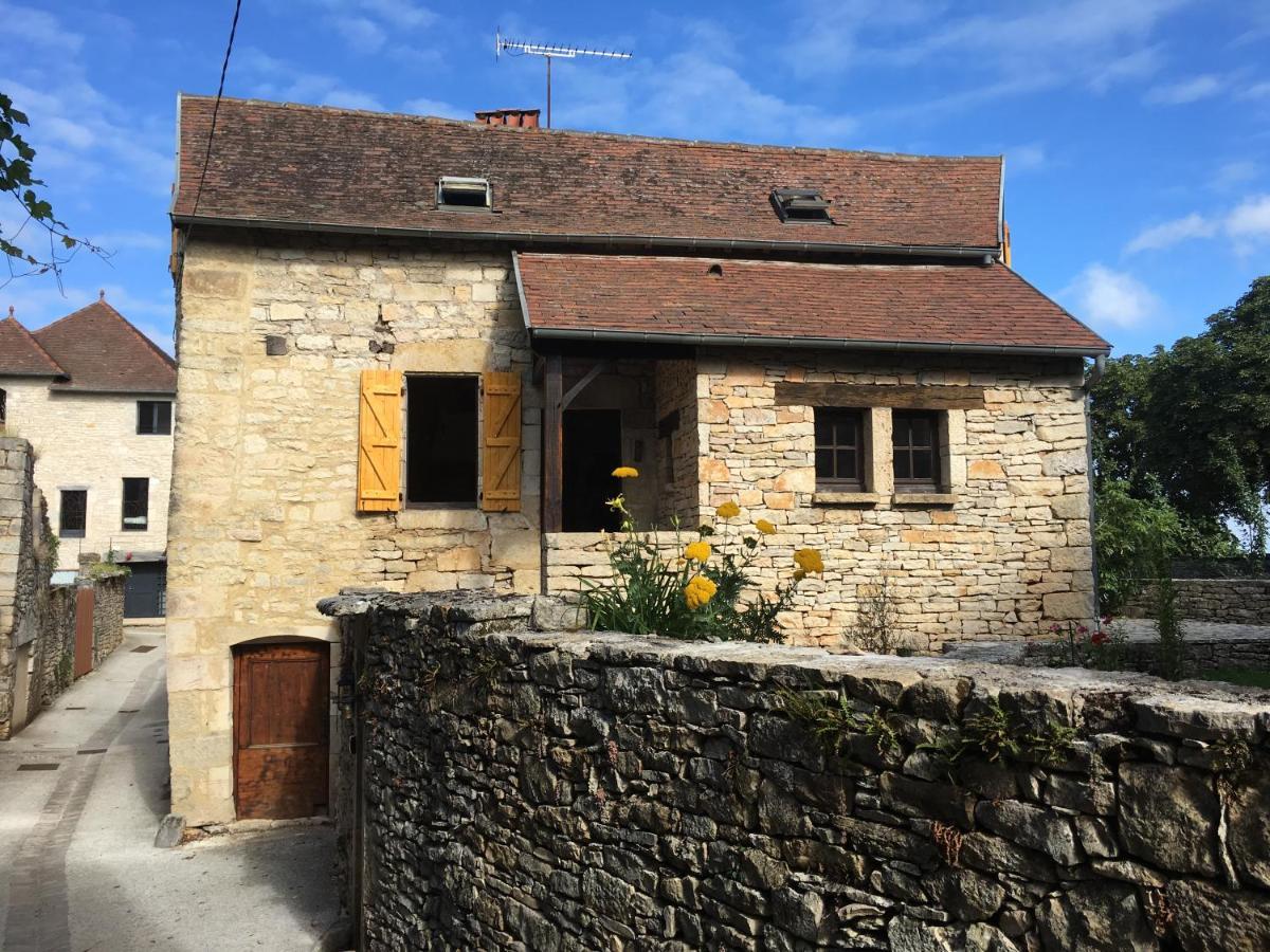 Maison En Pierres Au Coeur Du Village Medieval De Villeneuve Экстерьер фото