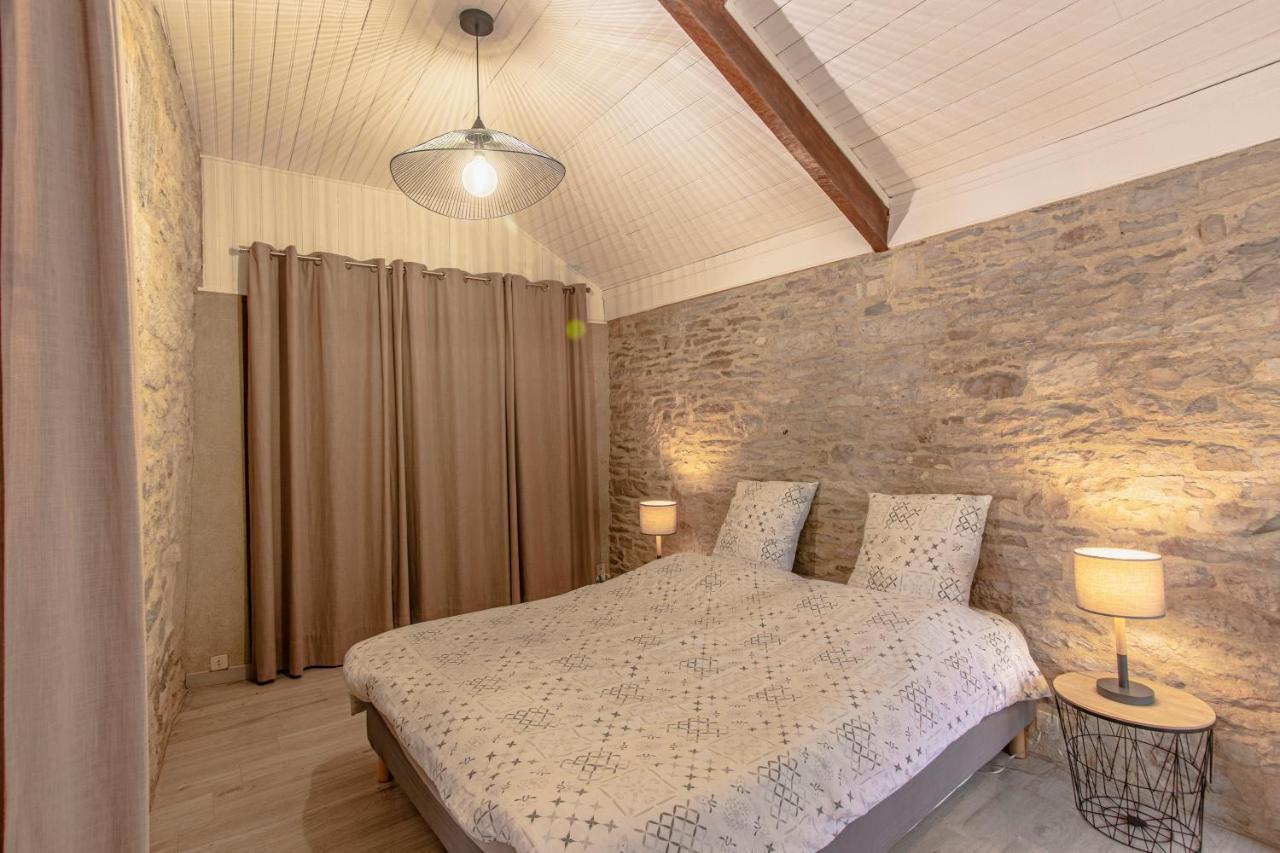Maison En Pierres Au Coeur Du Village Medieval De Villeneuve Экстерьер фото