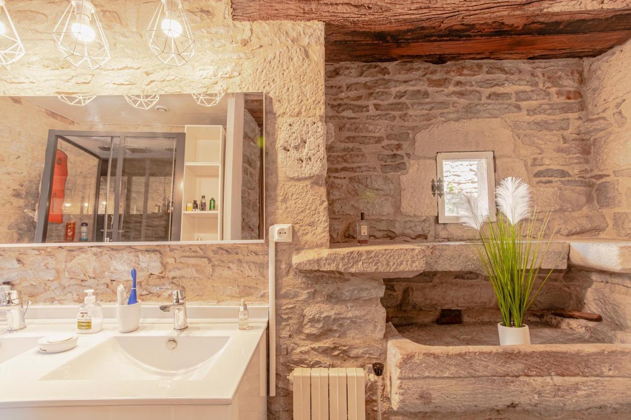 Maison En Pierres Au Coeur Du Village Medieval De Villeneuve Экстерьер фото