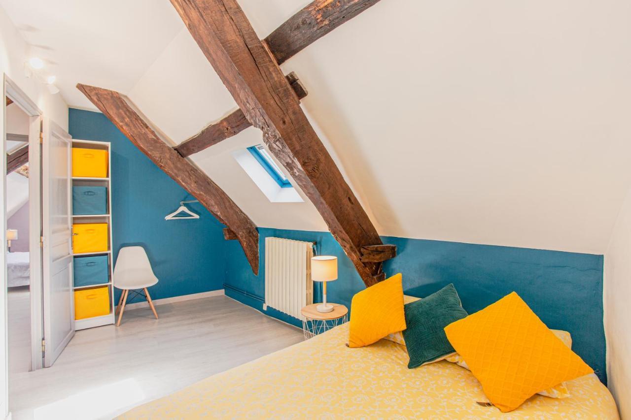 Maison En Pierres Au Coeur Du Village Medieval De Villeneuve Экстерьер фото